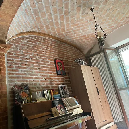 Old School Bacedasco Bed & Breakfast *