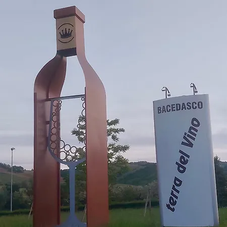 Old School Bacedasco * Vernasca