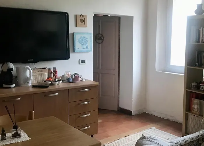 לינה וארוחת בוקר Old School Bacedasco Vernasca