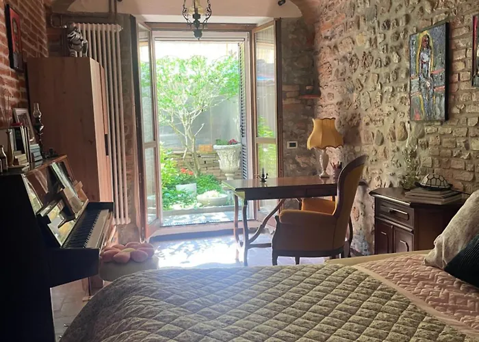 Old School Bacedasco Bed and breakfast